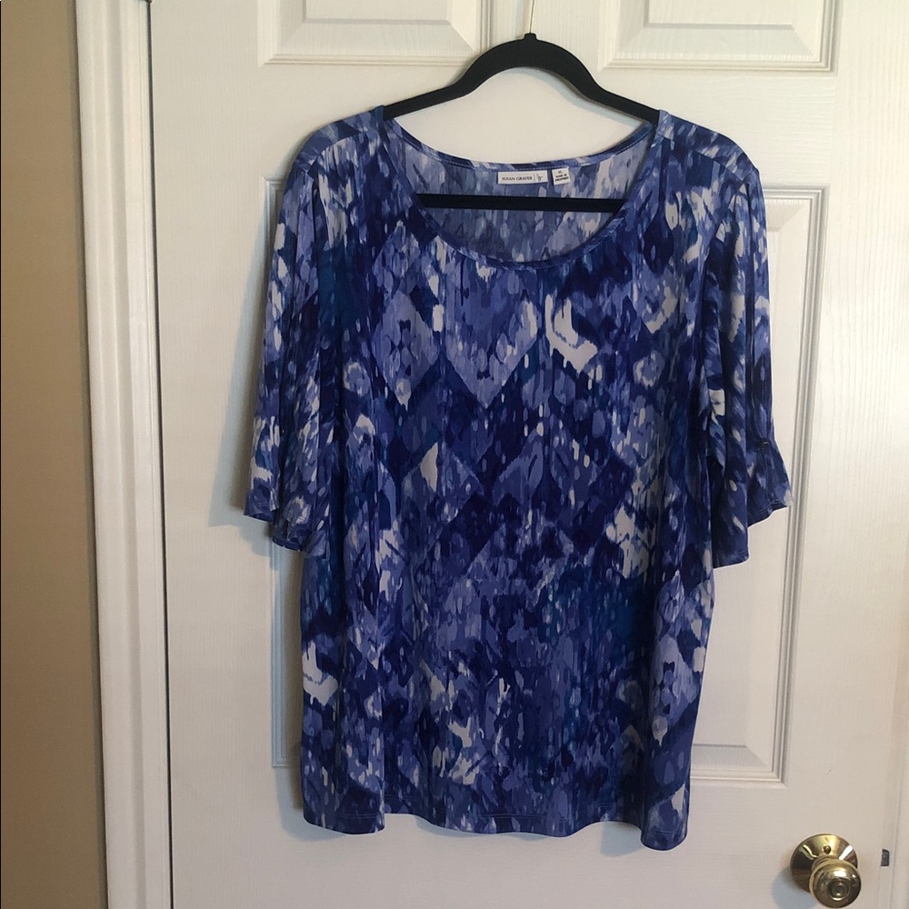 Susan Gravers Blue and White Patterned Blouse